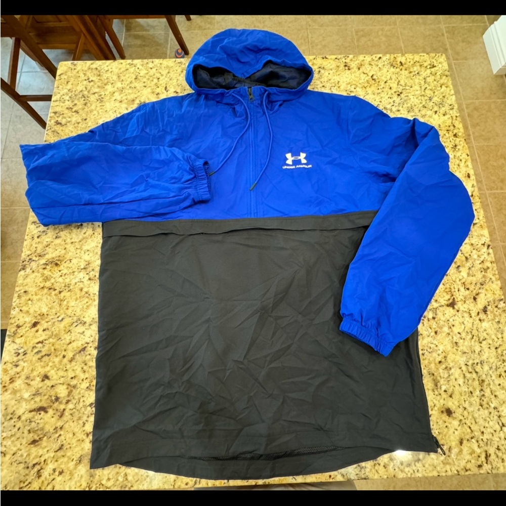 Under Armour Men's Blue and Black Packable Windbreaker